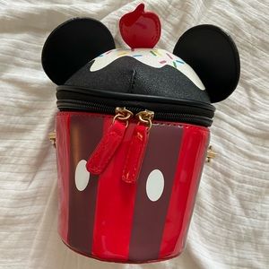 NWOT | mickey mouse cupcake crossbody bag